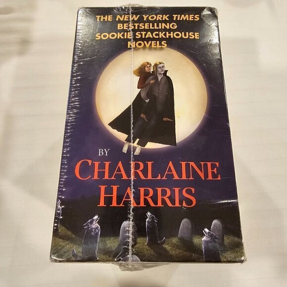 Charlaine Harris Box Set Of 7 Sookie Stackhouse Novels HBO's True Blood - Picture 5 of 9